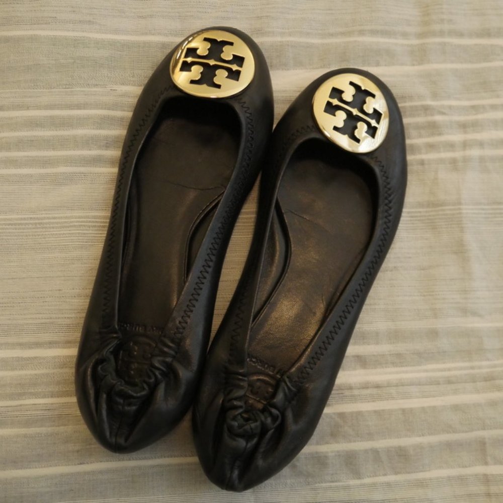 Black leather Tory Burch REVA Flats